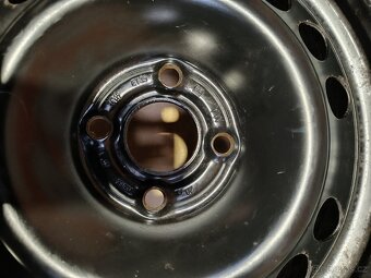 Kola na Opel Astra 4x100 ET35 zimní pneu 195/60R15 - 5