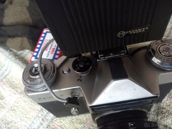 Prodám fotoaparát ZENIT-E - 5