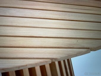 Zhradni stul akcie - 5