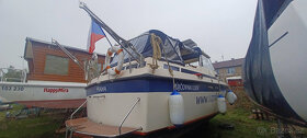 Kajutová obytná velká loď Nimbus 8,5 m - 5