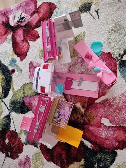 Barbie letadlo, sanitka, auto - 5