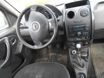 dacia duster 1,5 dci 2015 najeto 215tis km 4x4 - 5