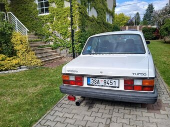 Volvo 244 Turbo - 5