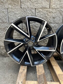Prodám originální alu kola Škoda Vega R19 - 5