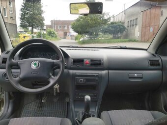 Škoda Octavia 1 2.0 85kw - 5