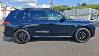 BMW X7 40iX - M - 7míst - DO 15.6.2025 - 5