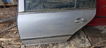 Leve zadni dvere skoda superb 1 9102 - 5