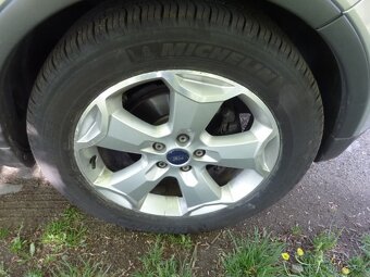 Ford Kuga 2.0 TDCi 4x4 TITANIUM-Xenony-Panorama - 5