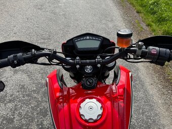 Ducati Hypermotard 821 - 5