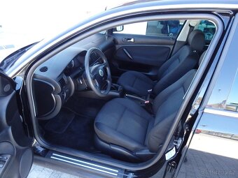 VW PASSAT 1.9 TDI KOMBI 96KW ROK 2003 COMFORT SERVISKA PĚKNÝ - 5