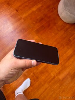 Prodám iPhone 13 128gb - 5