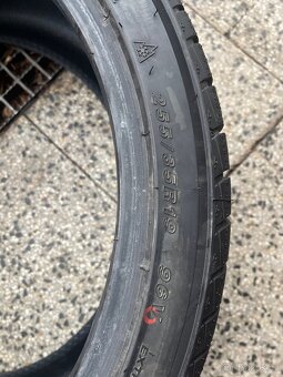 Zimní pneu 255/35/19 - 5