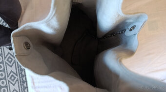 Šedá kožená kabelka zn. Roberta - 5