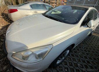 Peugeot 508 Hybrid4 - 5