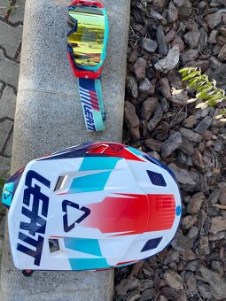 Leatt Moto 8.5 + brýle - 5