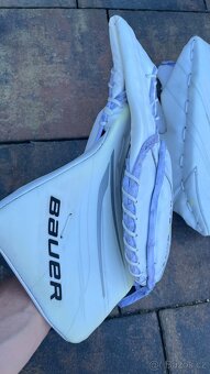 Set brankářských rukavic Bauer Hyperlite 2 - 5