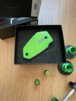 Kawasaki z650 různé doplňky - 5