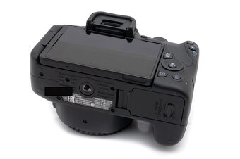 Canon eos 200D - 5
