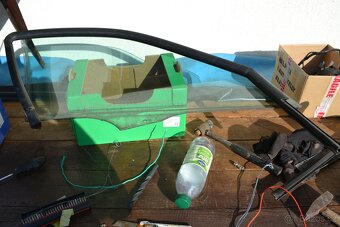 zadní okno na sedan peugeot 406 r.v.99 bez bausetu - 5