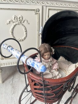 Kouzelná replika historického kočárku pro panenky - 5