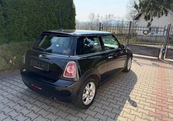 Mini One 1,6i 1 Majitel pravidl.servis benzín - 5