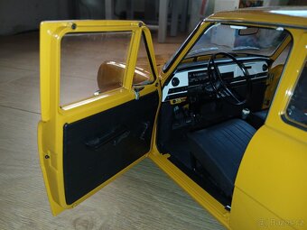 Skoda 100L 1:8 deagostini - 5