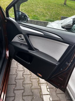 TOYOTA avensis 2.0D - 5