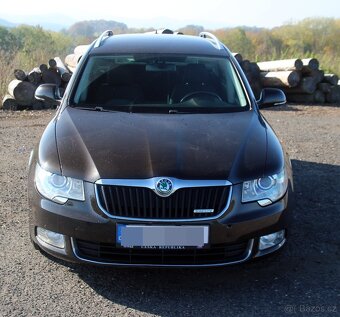 Škoda Superb 1,6 TDi GreenLine 77KW Combi - 5