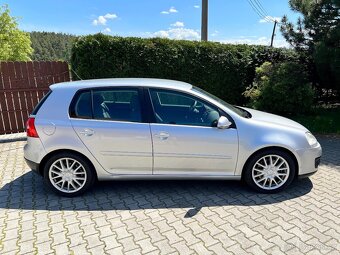 Volkswagen Golf GT - 5