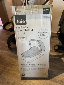 Sportovní kočárek Joie (včetně korbičky a matrace) - 5