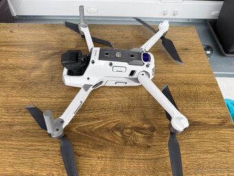 DJI AIR 2  + baterie a příslušenství - 5