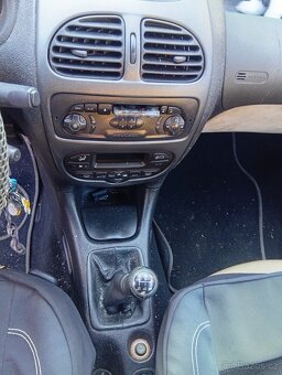 Peugeot 206 - 5