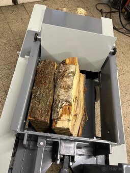 Polo automatická kombinovaná štípačka na dřevo - 5