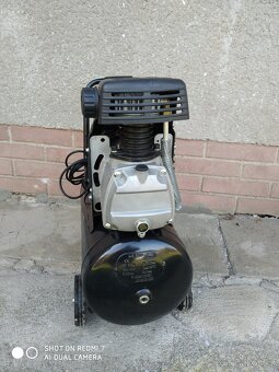 Prodám olejový Kompresor Bavaria BAC 190/24 - 5