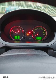 Ford fiesta 2004 - 5