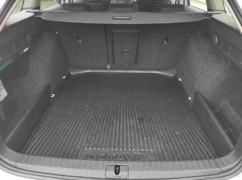 Škoda Octavia, 2,0TDi Style, ČR, Navi - 5