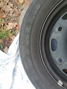 Kola VW AG 5Jx14 ET35 pneu 165/70/14 - 5