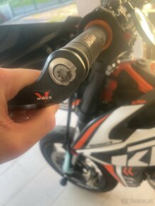 KTM 690 SMC R 2019 - 5