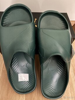 Air Jordan pantofle, vel. 50.5 - 5