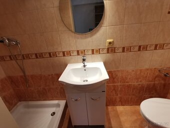 Pronájem garsoniery 19 m2 u metra Hloubětín - 5