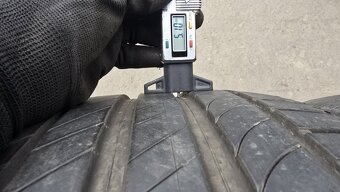 Letní pneu 235/40/19 Kleber - 5