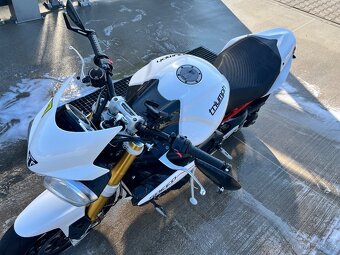 Triumph Speed Triple 1050 R - 5