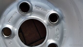 Letni sada VOLKSWAGEN Crafter R16 C TOP stav - 5