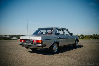 Mercedes-Benz 230 e (W123), automat, 2.majitel - 5