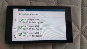 Garmin DriveLuxe 50LMT Lifetime s příslušenstvím - 5