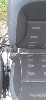 Citroën Berlingo II / Peugeot Partner II - Přední sedačky - 5