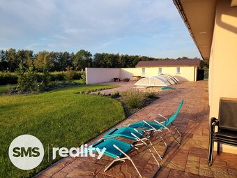 Nabízíme krásný dům o velikosti 5+1. - 5