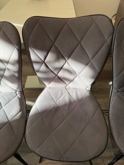 4 čalouněné jídelní židle - 5