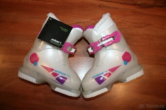 divcí lyže Atomic 70 cm , lyžaky Elan - 5