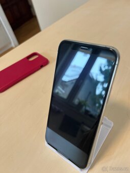 iPhone 11 Pro 64 GB, bílý - 5